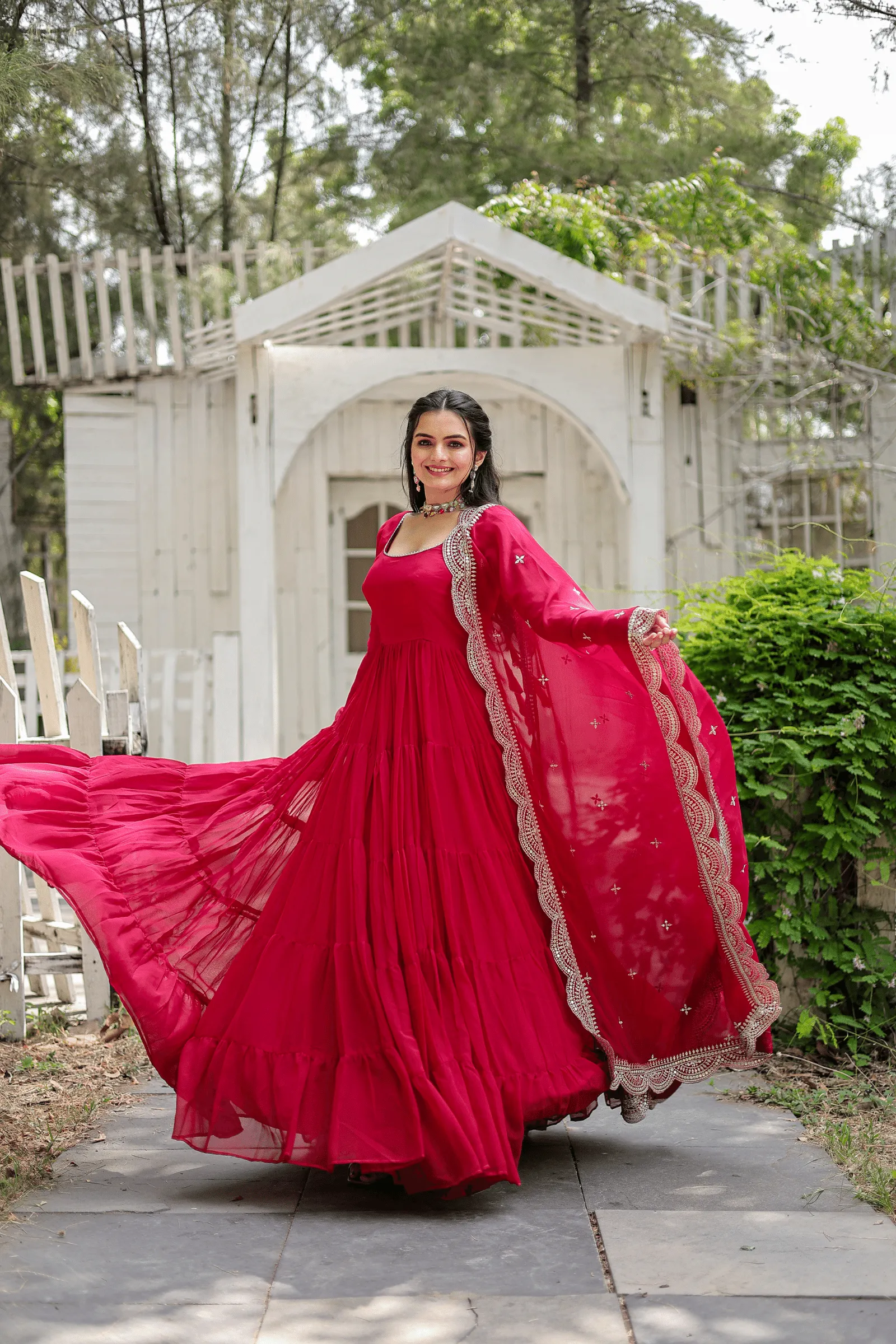 Glamwiz Georgette Plain Anarkali Suit